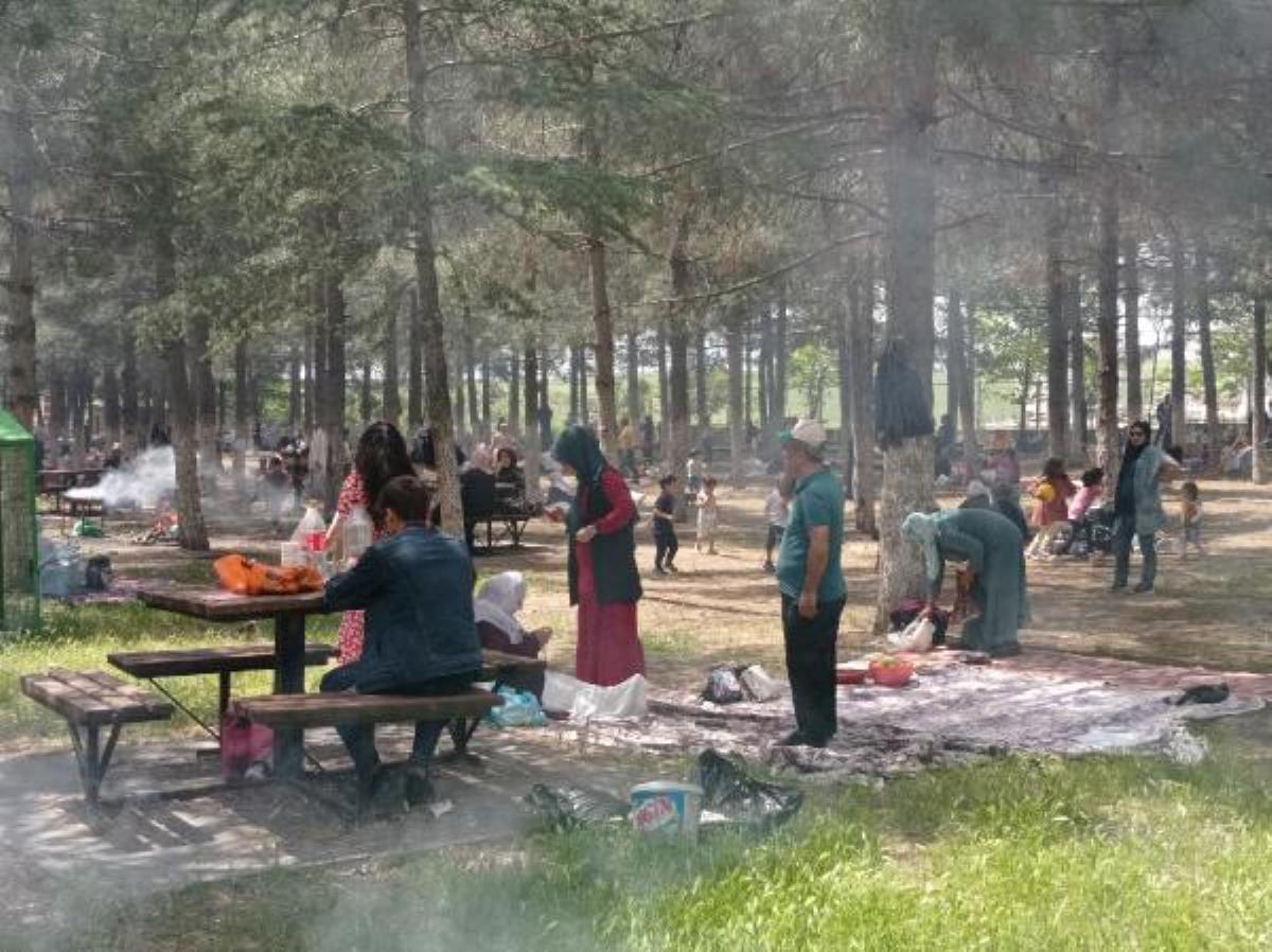 Li Farqînê roja serê gulanê hat pîrozkirin