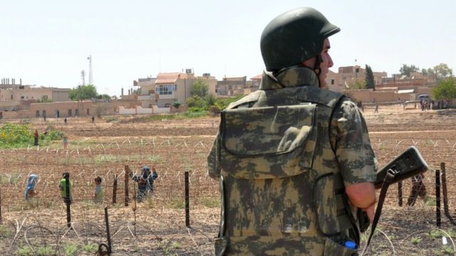 Leskerên Tirkiyê 4 ciwanên Kurd bi tundî îskence kirin