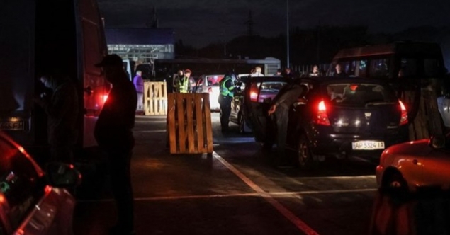 Ji Mariupolê, cara yekemîn konvoyeke girseyî hat veguhestin