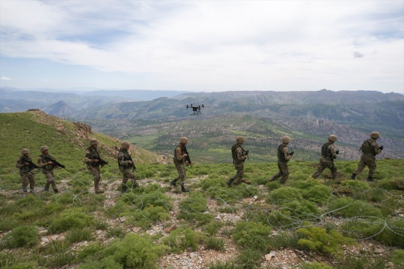 Parlementoya Iraqê, sandekê disîne deverên sînorî yên Herêma Kurdistanê