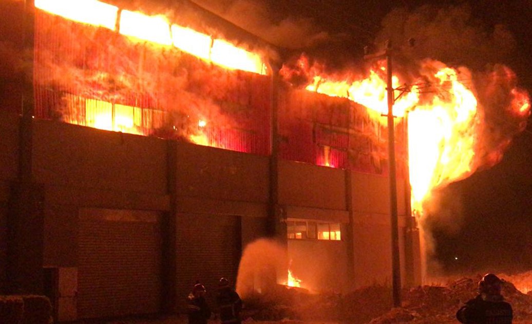 Dîlok | Li kargeheke xalîçeyan sewat derket