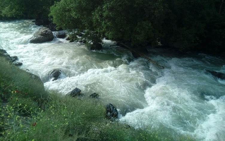 2 hemsîre li Perwariya ketin ber pêlên ava Miksê