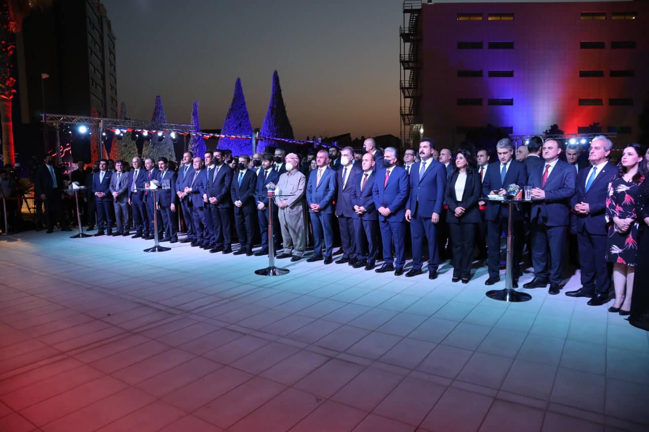 Serok Barzanî: Divê xelk terka welatê xwe neke û diberxwe bide