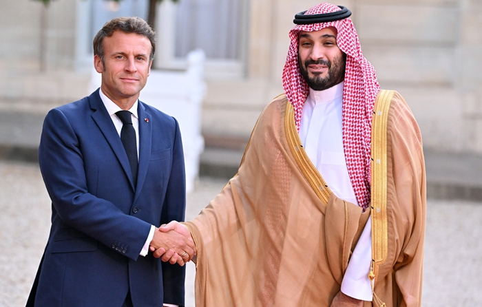 Ji Prens Selman nameya spasiyê ji bo 'pêswaziya germ' a Macron