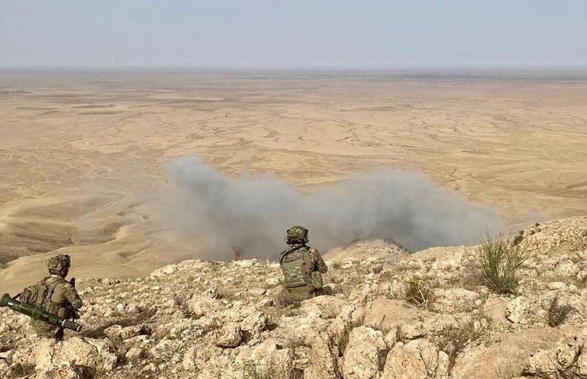 Li Çiyayê Qereçûxê hêzên Iraqê operasyonek li dar xistin: 13 DAISî hatin kustin