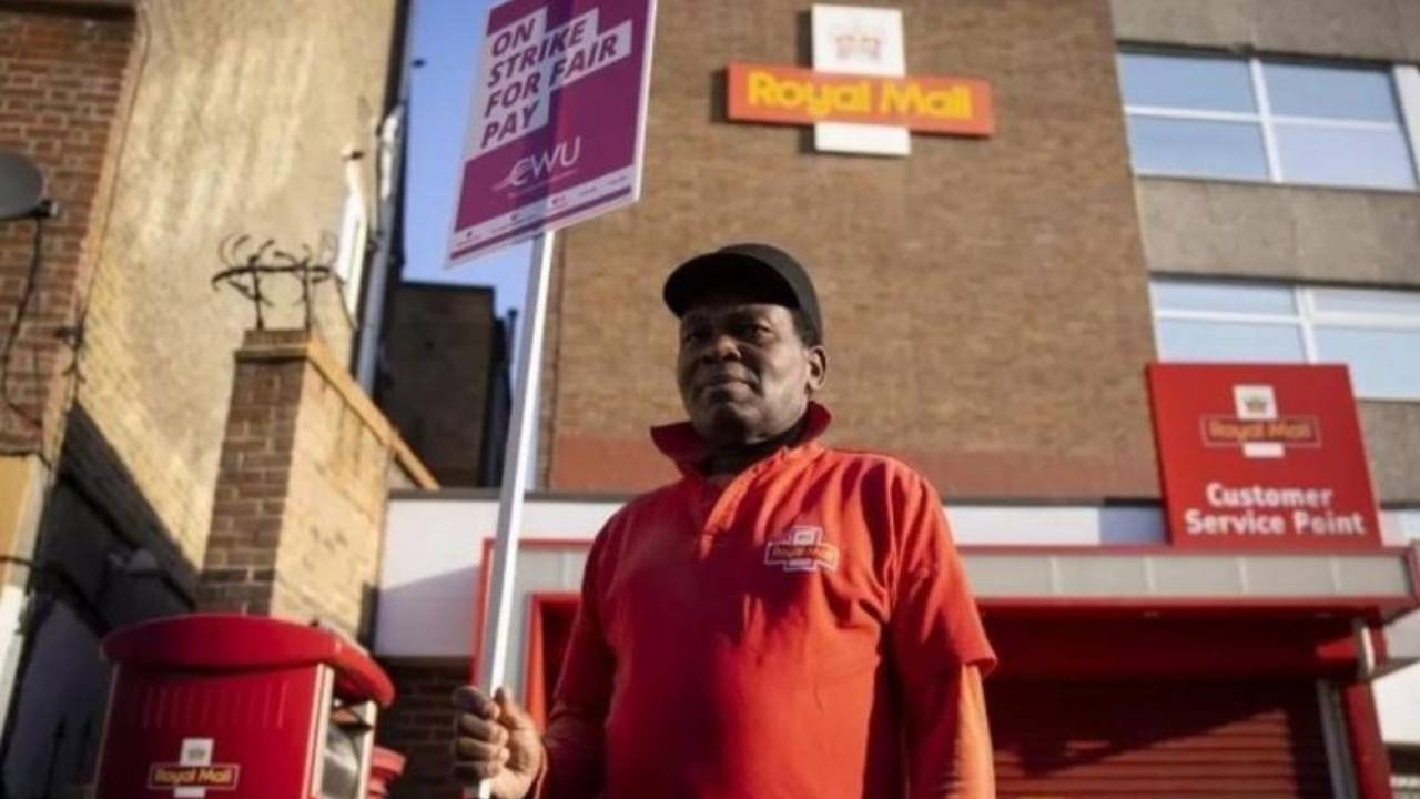 115 hezar karkerên postaxanê dest bi grevê kirin