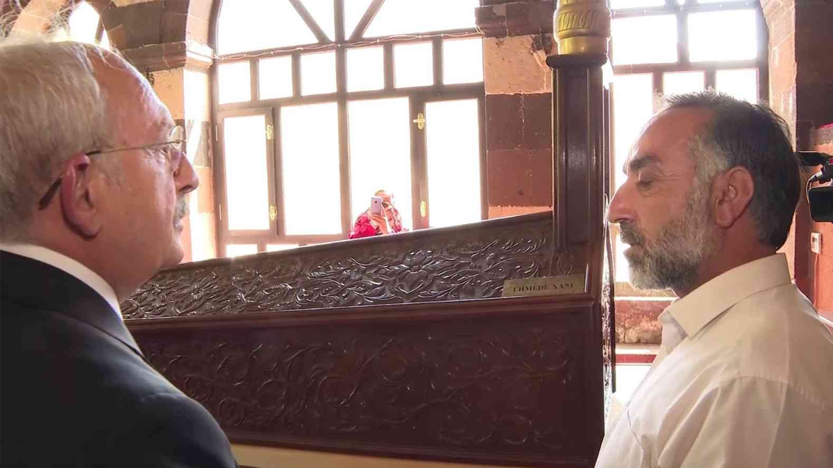 Serokê CHP ê Kiliçdaroglu seredana Ahmedê Xanî kir