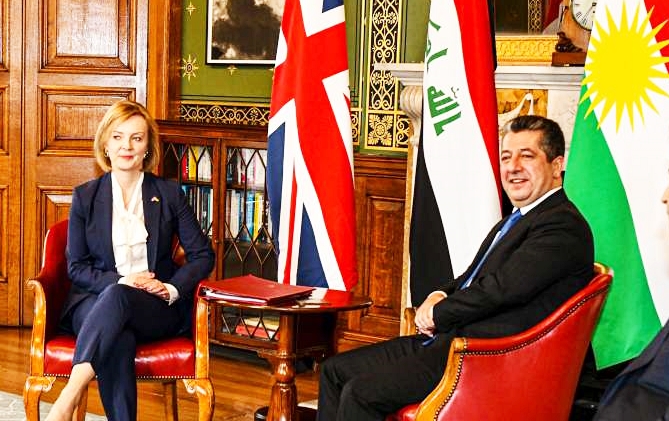 Mesrûr Barzanî pîrozbahî li Serokwezîra nû ya Brîtanyayê kir