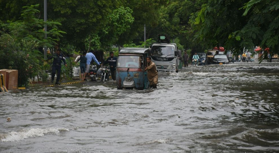 Ji ber baranê, li Pakîstanê bi sedan kes mirin