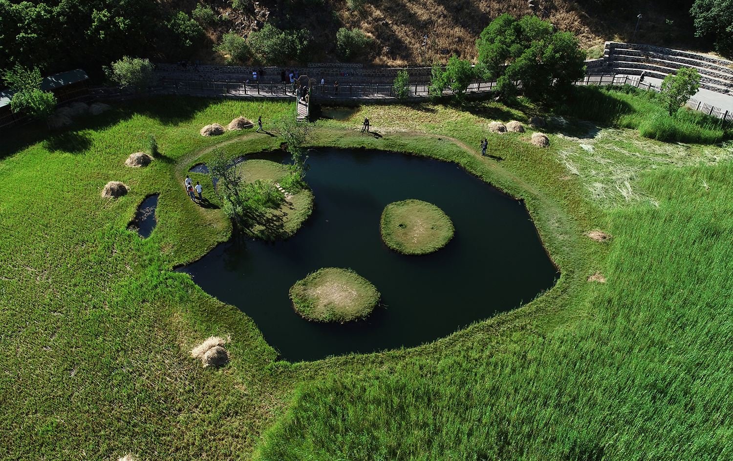 Gestiyarên Kurd û biyanî seredana Gol a Qulinga dikin