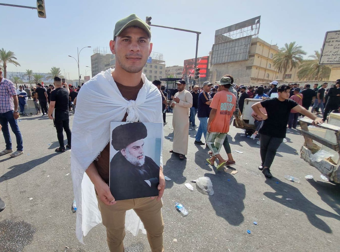 Xwepêsanderên alîgirên Sedir ber bi mala Serokê Tevgera Hîkmeya Nistimanî ve diçin