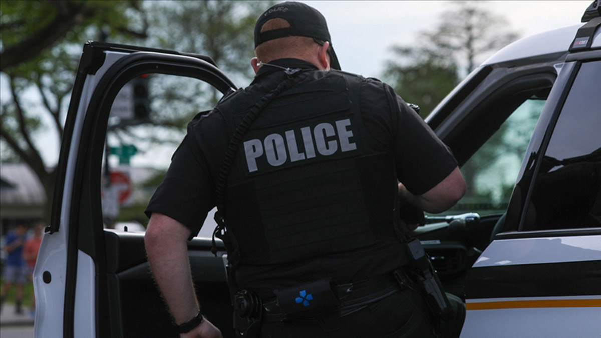 Bi çeka mezin êrîsê ser dibistanê kir û 2 kesan kust