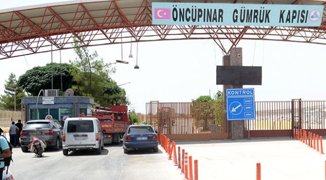 Bi roketan li Kilisê xistin