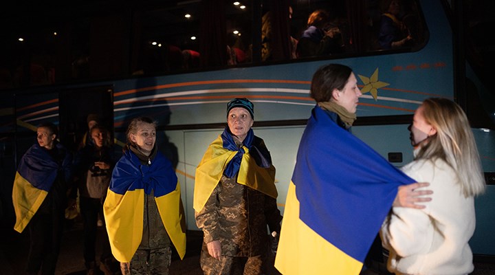 Rûsya û Ûkrayna 218 esîran bihev guhertin