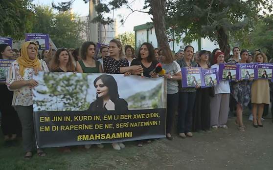 Li Diyarbekirê kustina Jîna Emînî hat protestokirin