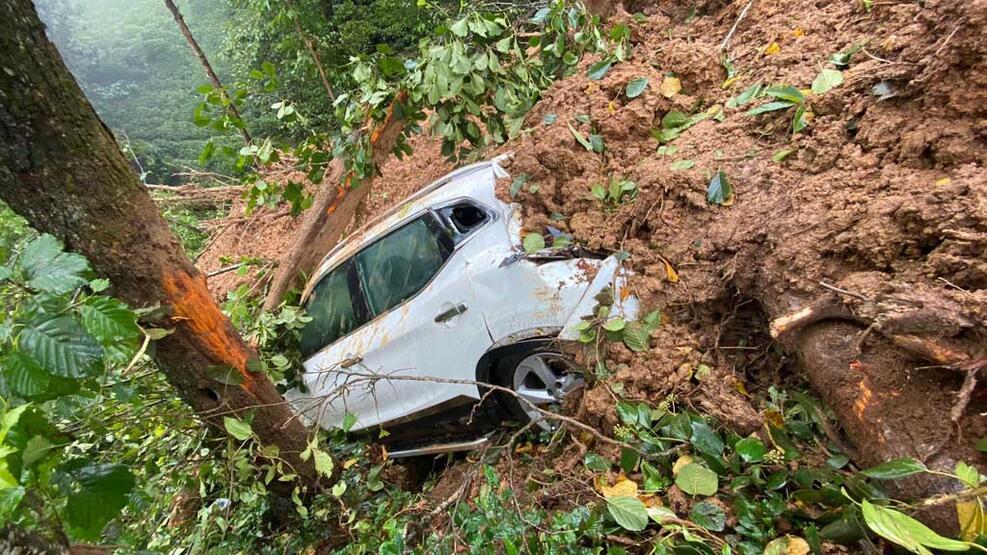 Hez li erdê ket û rêyên 31 gundan hat girtin