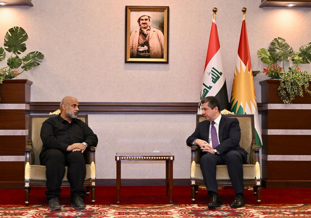 Mesrûr Barzanî bi malbata Sehîd Hawkar Ebdullah Resûl re civiya