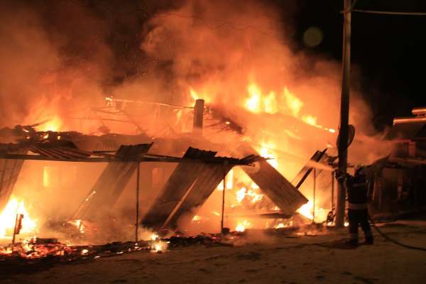 Li Brîtanyayê, êrîs li dijî navenda penaberan hat kirin!