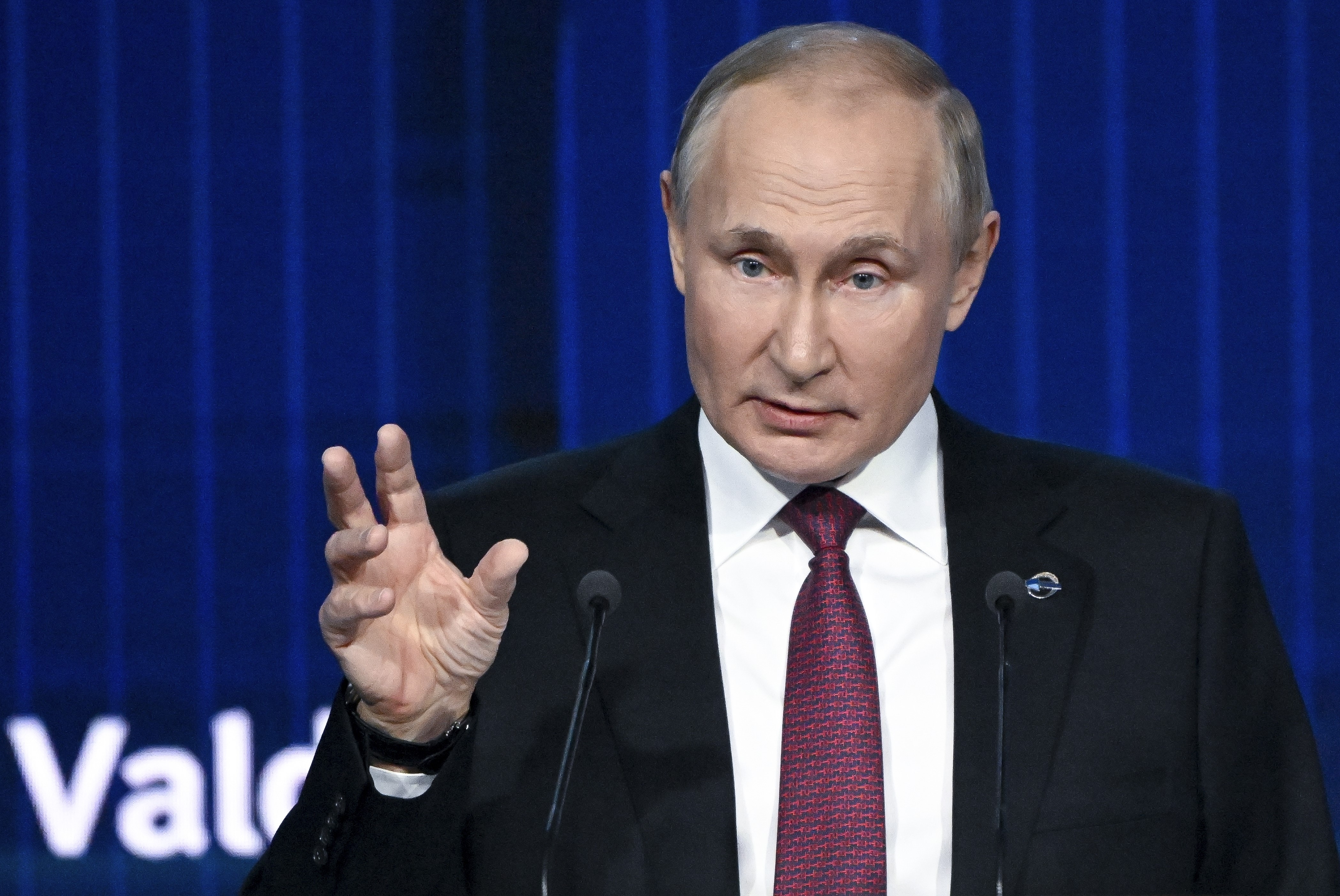 Pûtîn: Hêzên Rojavayî hewl didin Rûsya bi tememî tune bikin