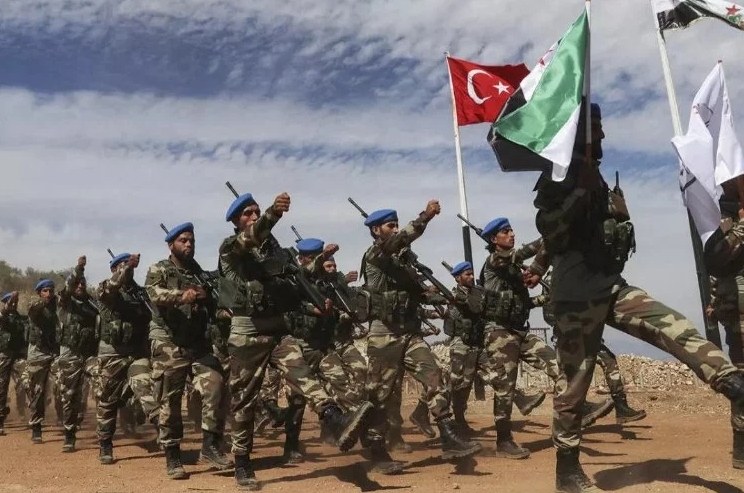 Artêsa Neteweyî ya Suriyeyê: Em amade pistgiriya operasyonan bikin