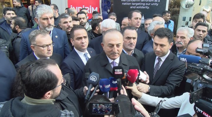 Çavusoglu li kolana Îstiklalê gefa operasyona Rojavayê Kurdistanê xwar!