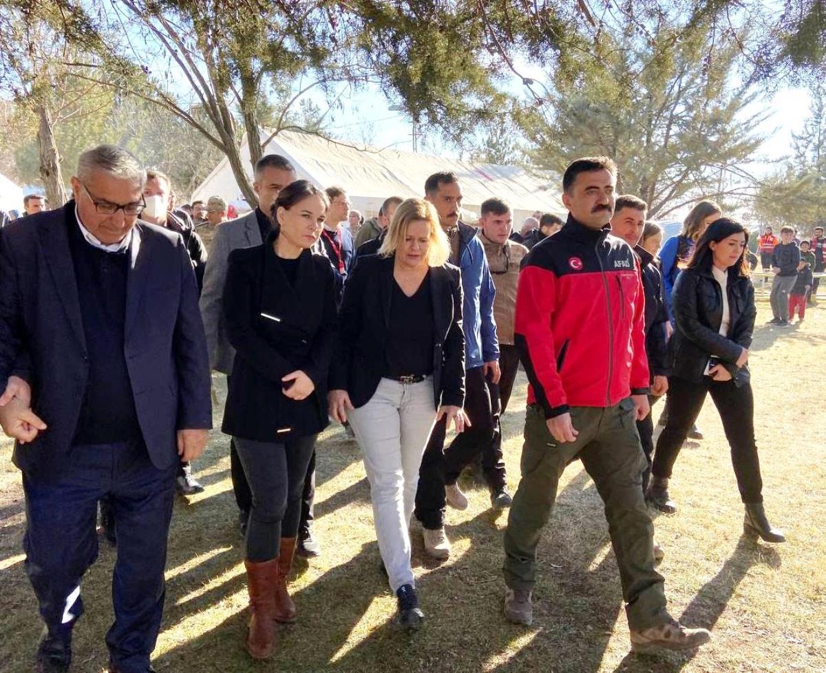 Her dû wezîrên Almanya seredana navça Pazarcikê kirin