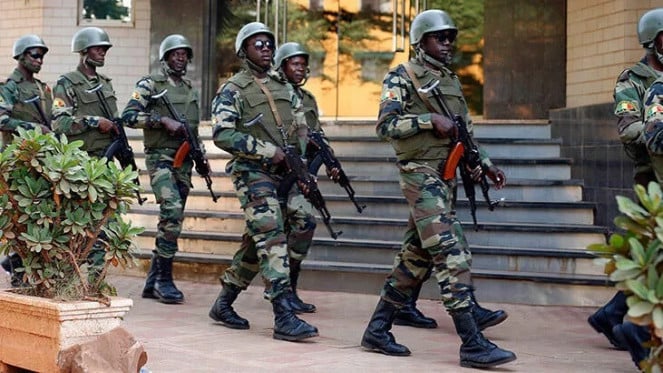 Di du êrîsên terorî yên li Bûrkîna Fasoyê de 18 kes hatin kustin