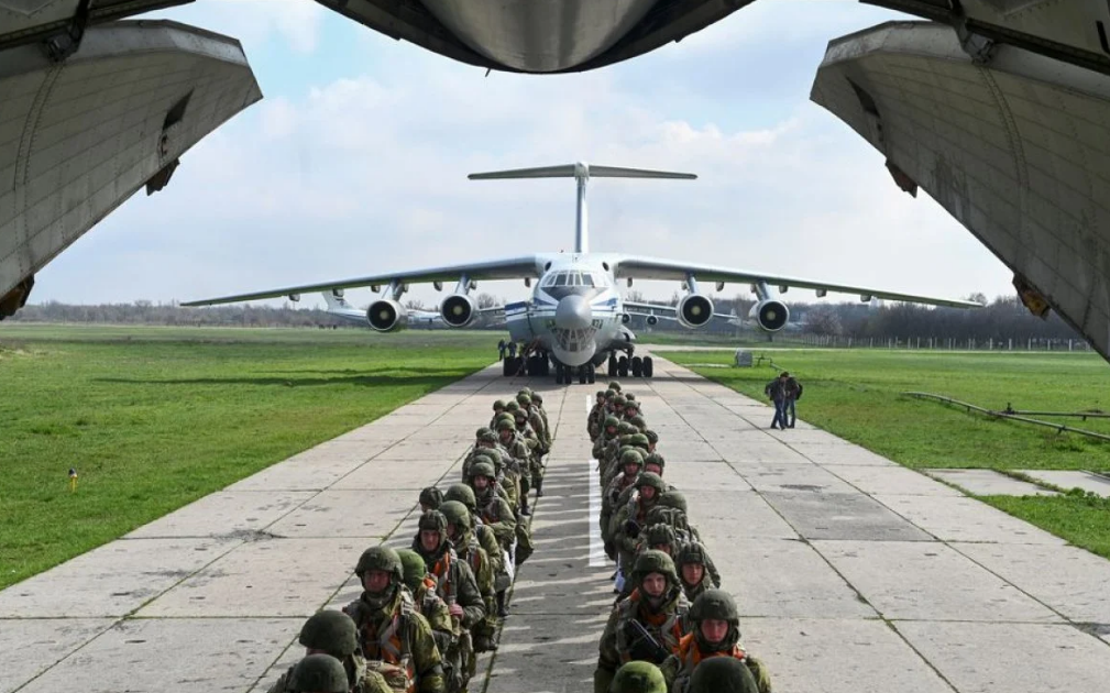 Rusyayê, ligel wî welatî dest bi tetbîqata asîmanî kir