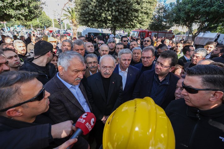 Kilicdaroglu ji bo 4 saredariyên CHPê lêkolîna felaketa erdhejê dide destpêkirin