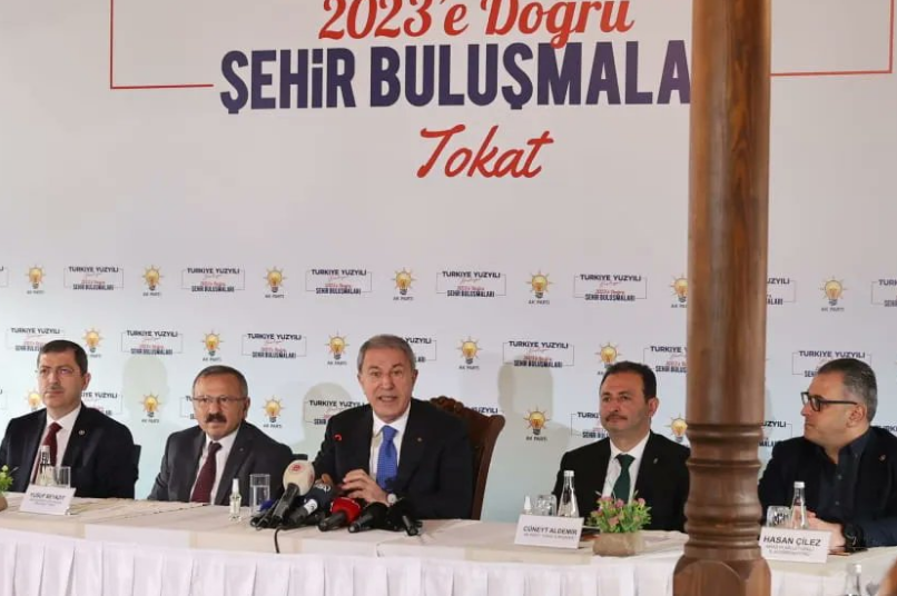 Akar: Tirk û Kurd, xwisk û birayên hev in