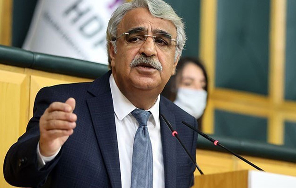 Mîthat Sancar: Bi ser pirsgirêk nayên çareserkirin