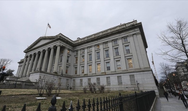 Amerîka ji ber têkiliyên bi Rûsya re dorpêçan danî ser 120 kes û dezgeyan