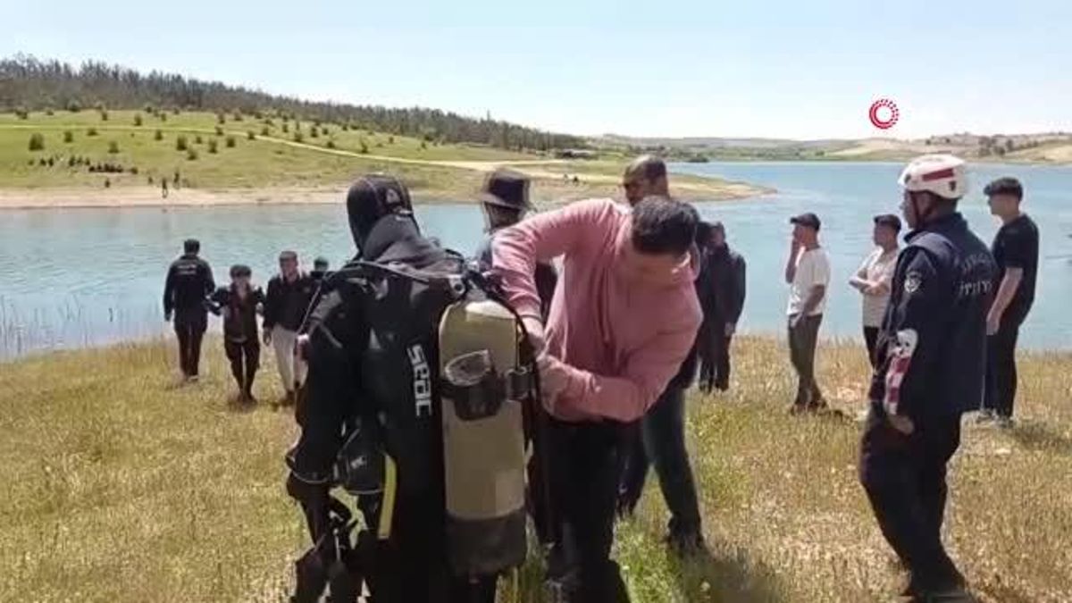 Di roja cejnê de xortekî di gola ava bendava Ataturkê de fetisî