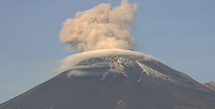 Di çiyayê Popocatepetl de di 24 seetan de 9 car teqîn çêbû
