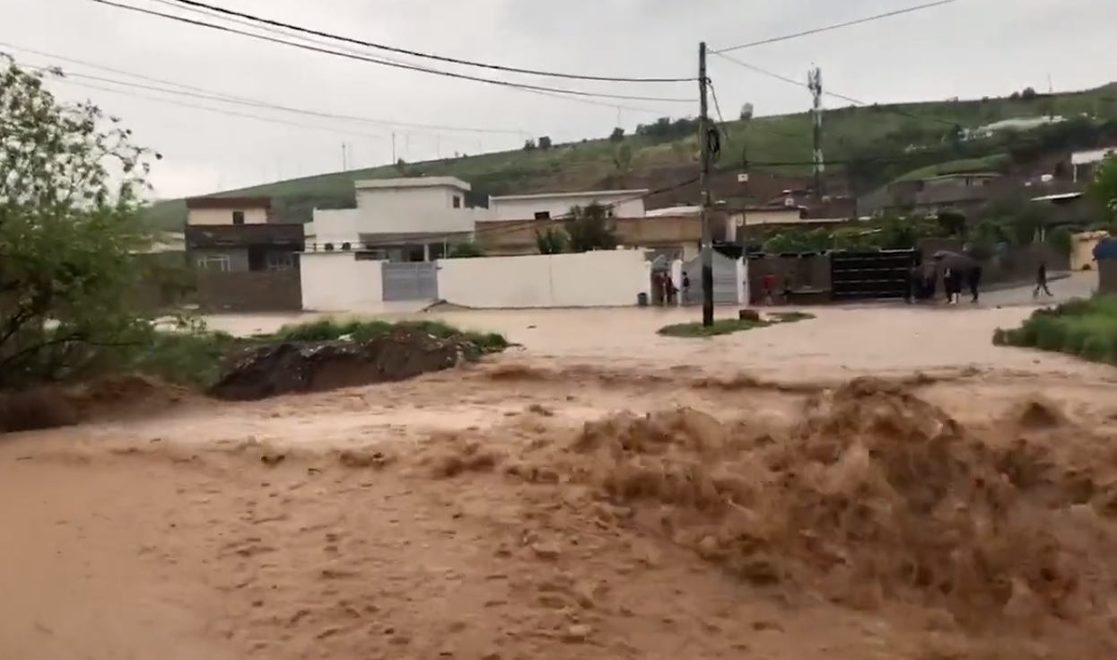 Li Akre û Xebatê lehî û bahozê ziyaneke mezin bi xwe re anî