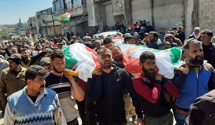 Li Efrînê Kurdên besdarî xwepêsandana sehîdên Cindirêsê bûne têne revandin