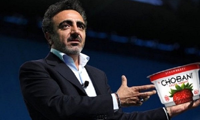 Karsazê Kurd Ulukaya bû Serokê Konseya Karsazî ya Amerîka û Tirkiyê