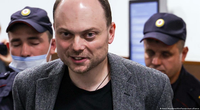 Rûsya | Dijberê Pûtîn bi 25 salan hat cezakirin, Brîtanyayê bertek nîsan da!