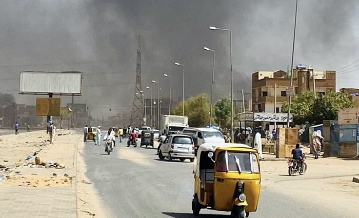 Di serê herdu hêzên dewleta Sûdanê de herî kêm 56 kustî û 595 birîndar hene…