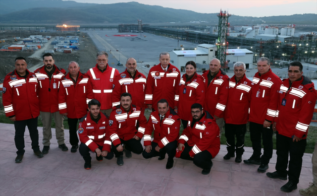 Erdogan: “Em salekî perê xaza germkirina avê ji malan nastînin”