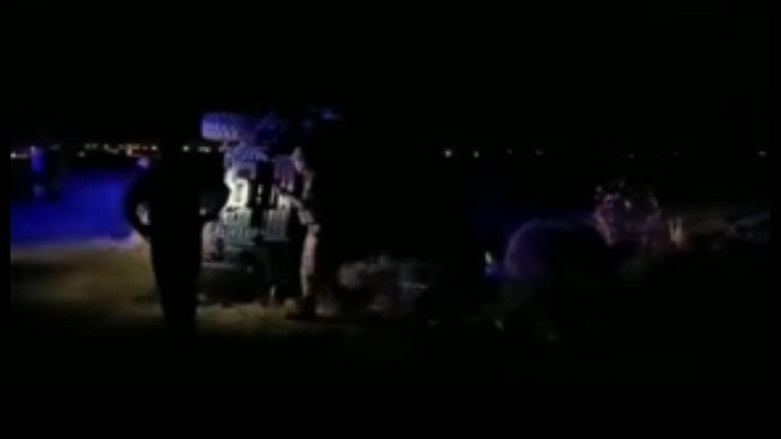 Mêrdîn | Wesayîta leskerî ya zirxî wergeriya û 2 kes birîndar bûn