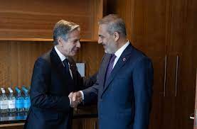 Wezîrê Karên derve yê Tirkiyê Hakan Fidan bi Blinken re axifî