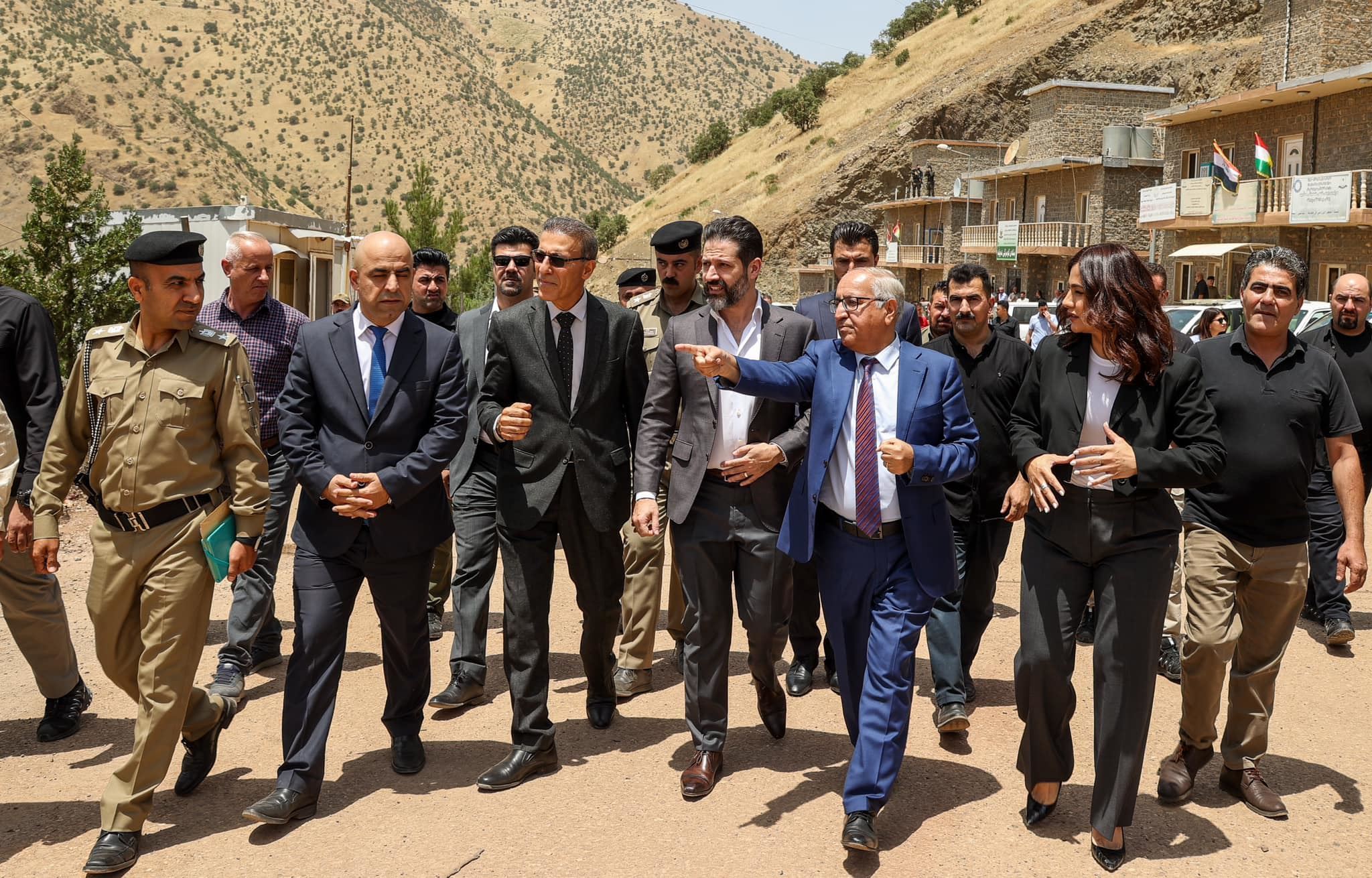 Di navbera Herêma Kurdistanê û Rojhilê Kurdistanê de deriyekî sînor vedibe