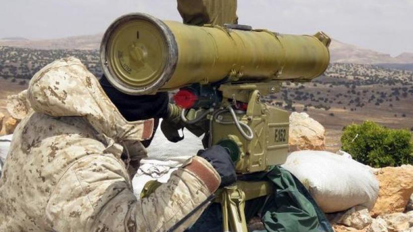 Li Dêrezorê mînek bi otomobîleke Hizbullaha Lubnanî de teqiya: 5 birîndar