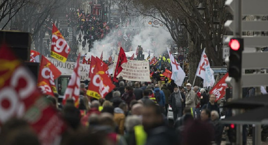Fransî, car din li dijî Macron daketin kolanan!