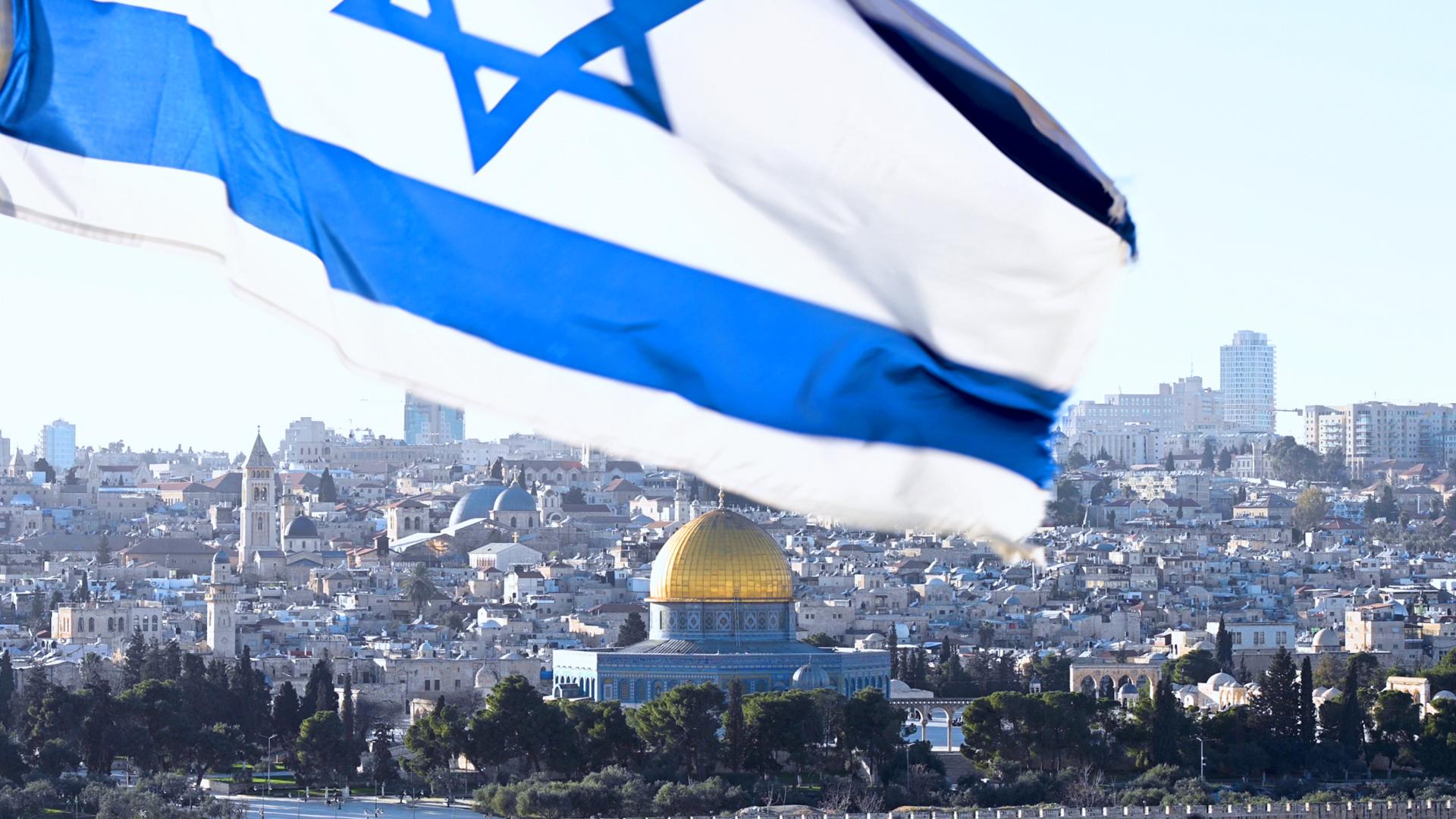 Îsraîl plana sewitandina Tewratê li ber Balyozxaneya Îsraîlê ya li Stockholmê sermezar dike