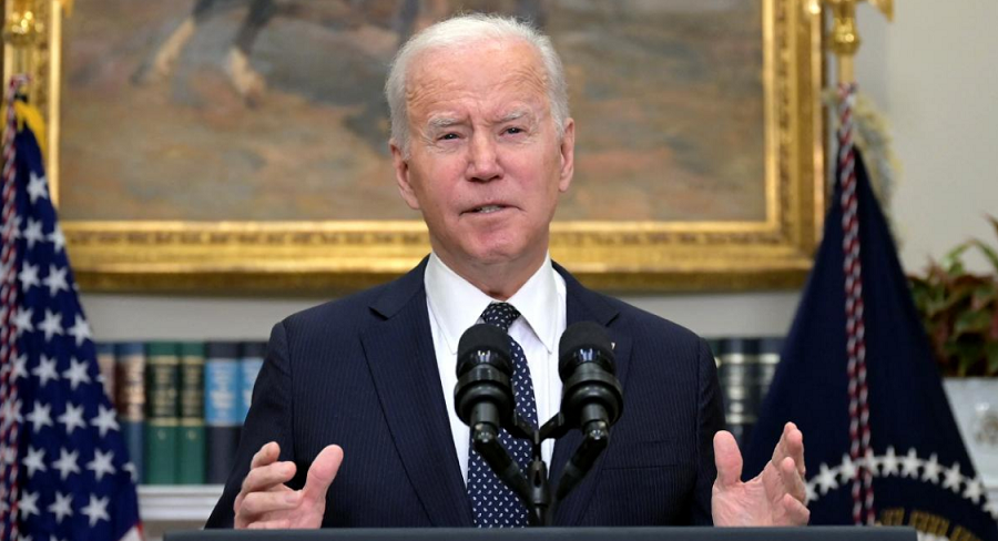 Kesê ku gefa kustina Biden xwaribû di pevçûna polîsan de hate kustin