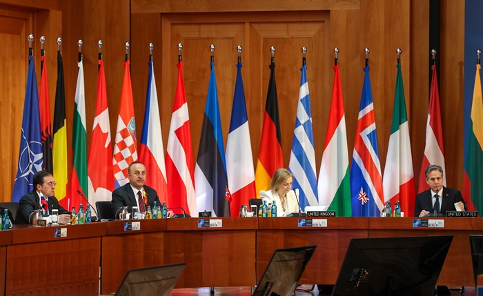 Wezîrên Swêd û Tirkiyê ji bo endamtiya NATOyê dicivin