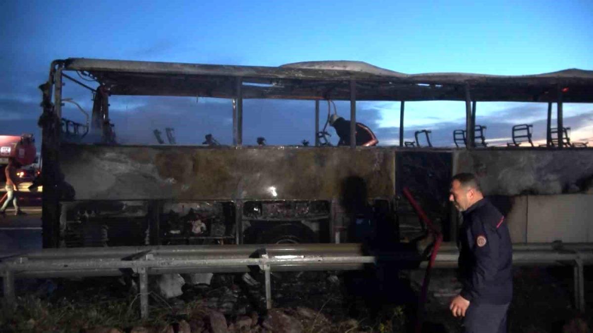 Agir bi otobusê ket û bi temamî sewitî