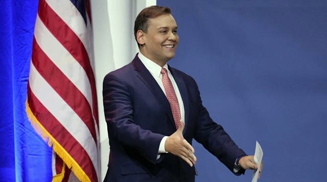 Senatorekî Amerîkî ji aliyê dadgeha federal ve hat girtin